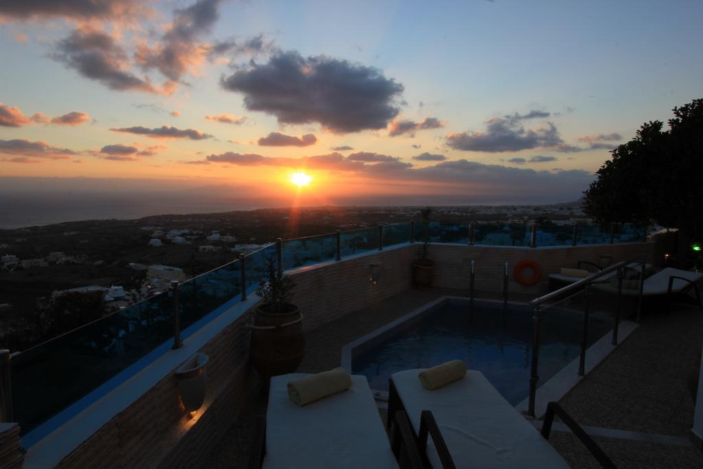 Nectarios Villa - Studios & Suites Adults Only Fira  Exterior foto