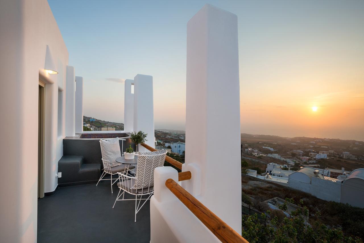 Nectarios Villa - Studios & Suites Adults Only Fira  Exterior foto