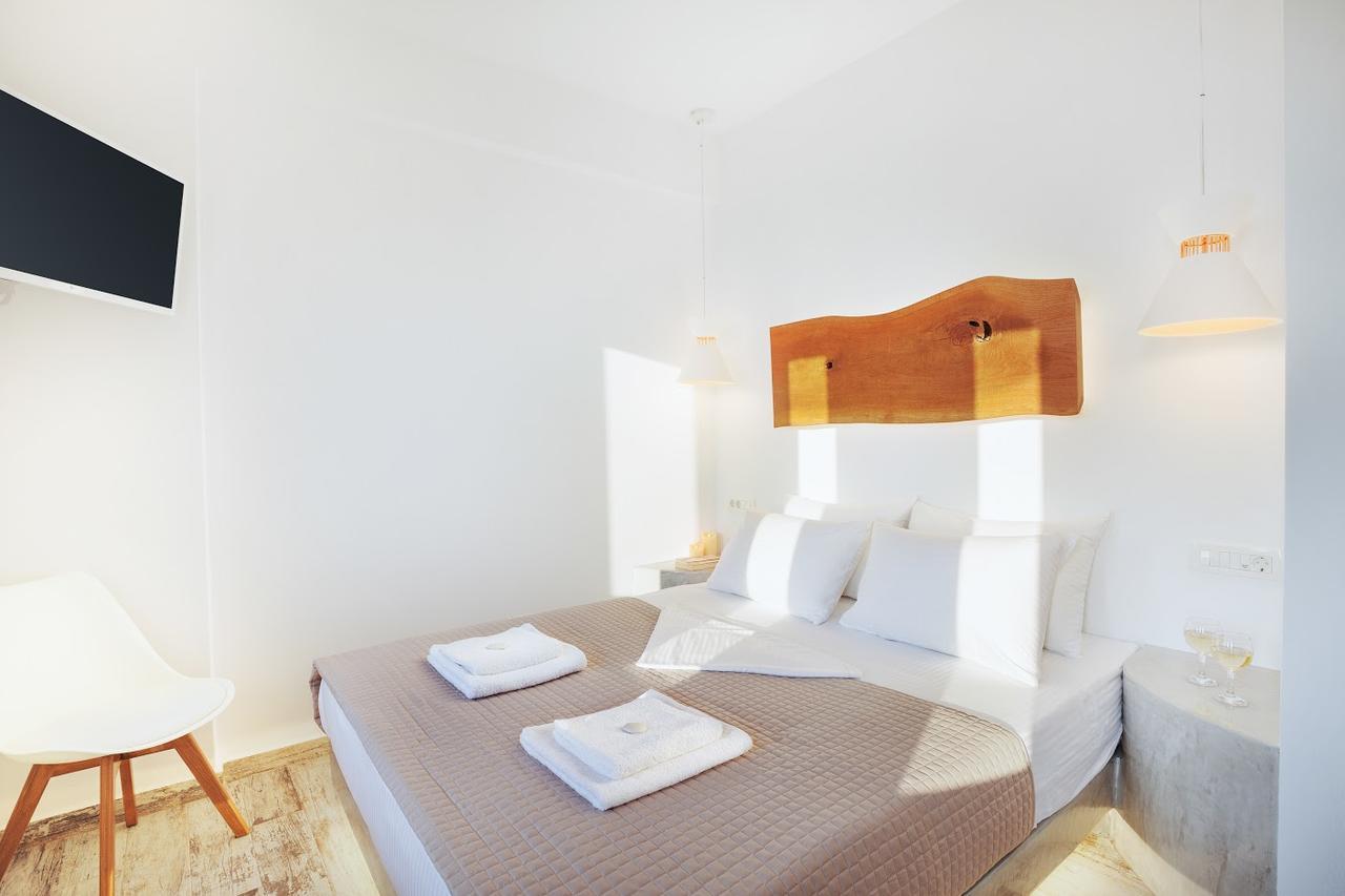Nectarios Villa - Studios & Suites Adults Only Fira  Exterior foto