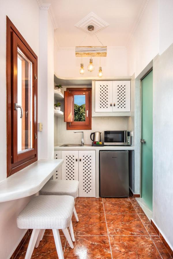 Nectarios Villa - Studios & Suites Adults Only Fira  Exterior foto