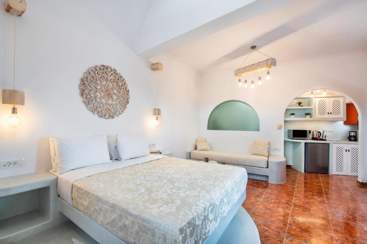 Nectarios Villa - Studios & Suites Adults Only Fira  Exterior foto